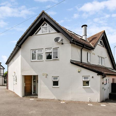 Central And Cosy Brockenhurst Flat מראה חיצוני תמונה